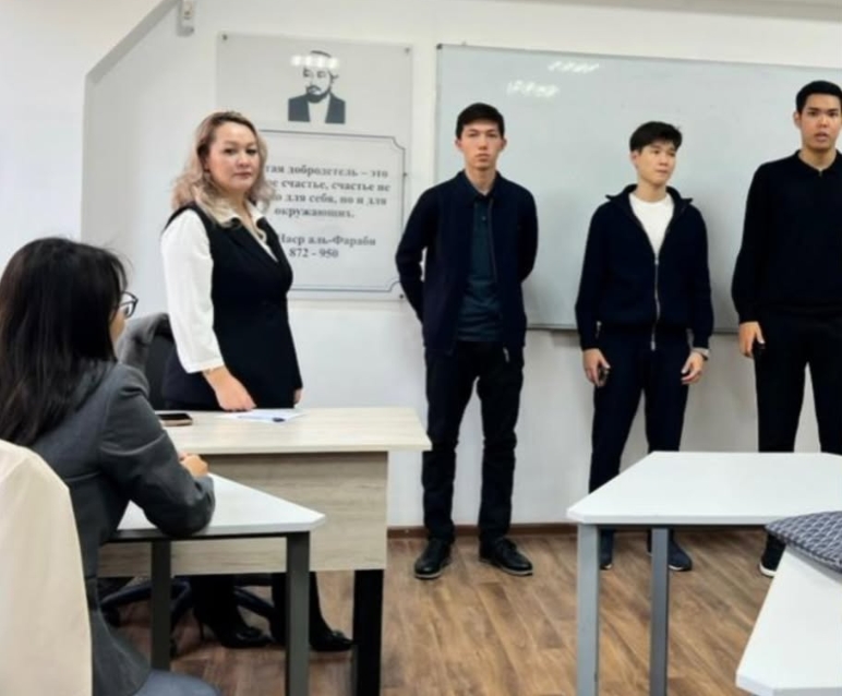 «Ғылыми ақпаратты жинау және жинақтау: зерттеудің бастапқы кезеңі» тақырыбында танымдық шара өтті